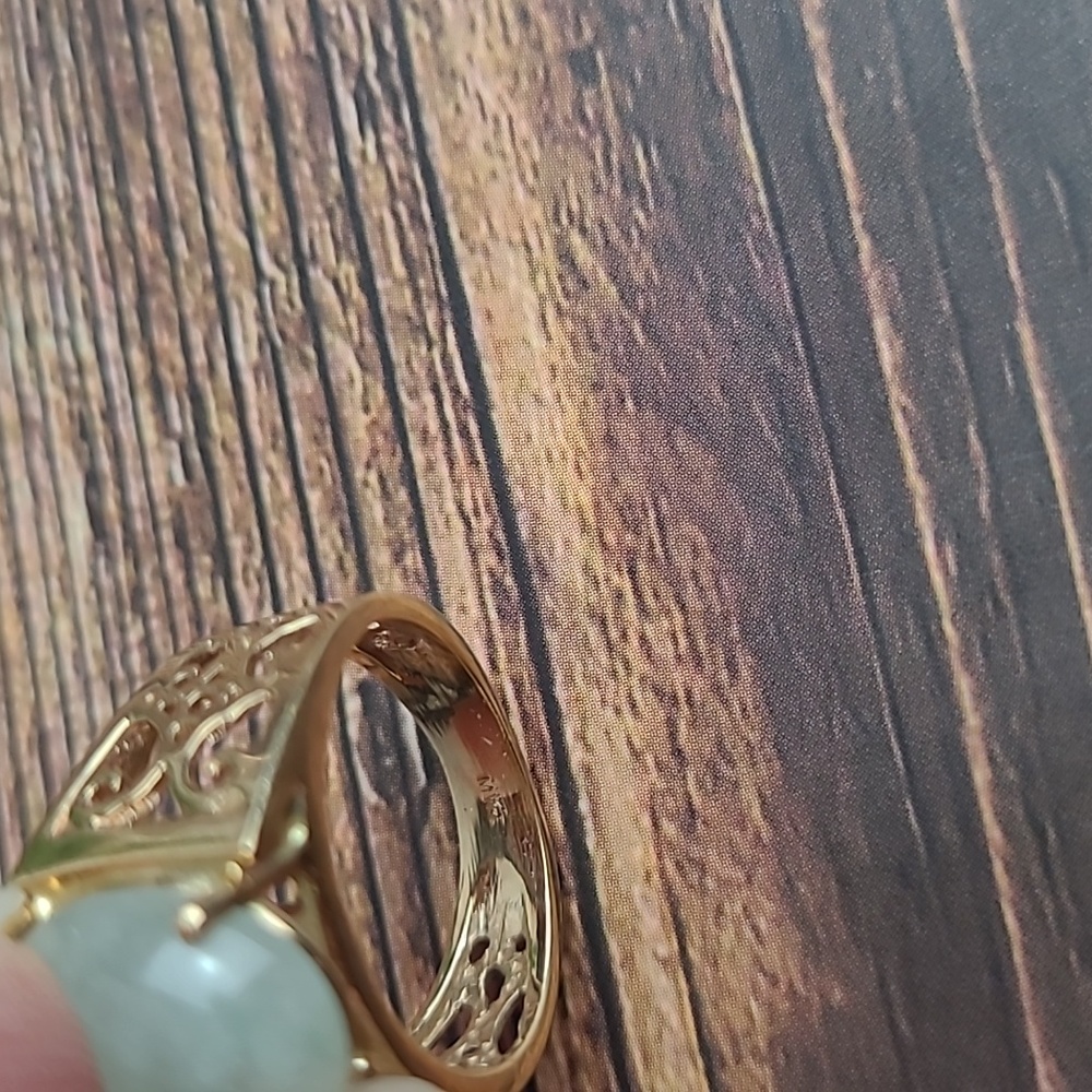 BEAUTIFUL OVAL JADE CUSTOM 14KT YELLOW GOLD FILIGREE RING - Picture 10 of 13